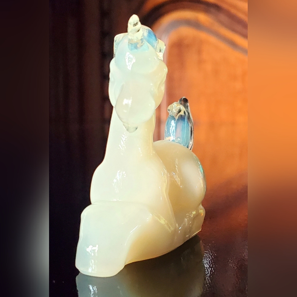 Vntg Boyd Light Yellow Slag Glass Little Lucky the Unicorn 🦄 - Picture 8 of 11